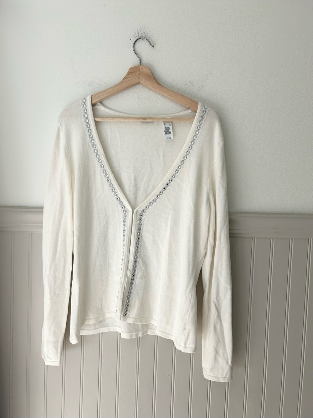 Liz & Co Large Cream V-Neck Cardigan Silver Beaded Trim Lightweight Knit